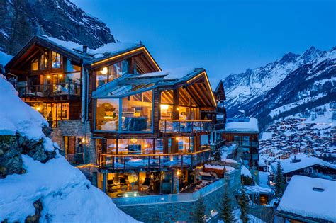 Switzerland Luxury Chalets .